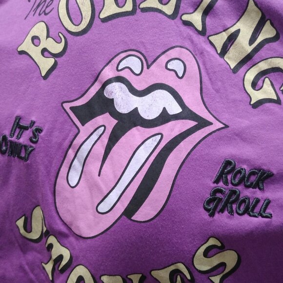 Women's Rolling Stones Graphic Tee - Picture 13 of 13